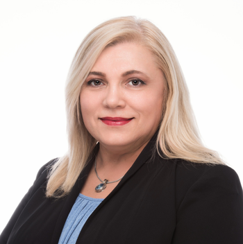 Portrait of Halyna Pleshko, Realtor®